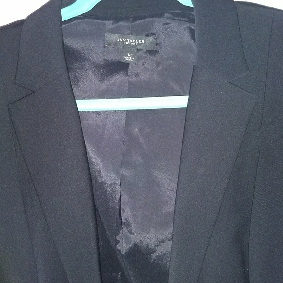 Ann Taylor modern black blazer - Picture 3 of 8